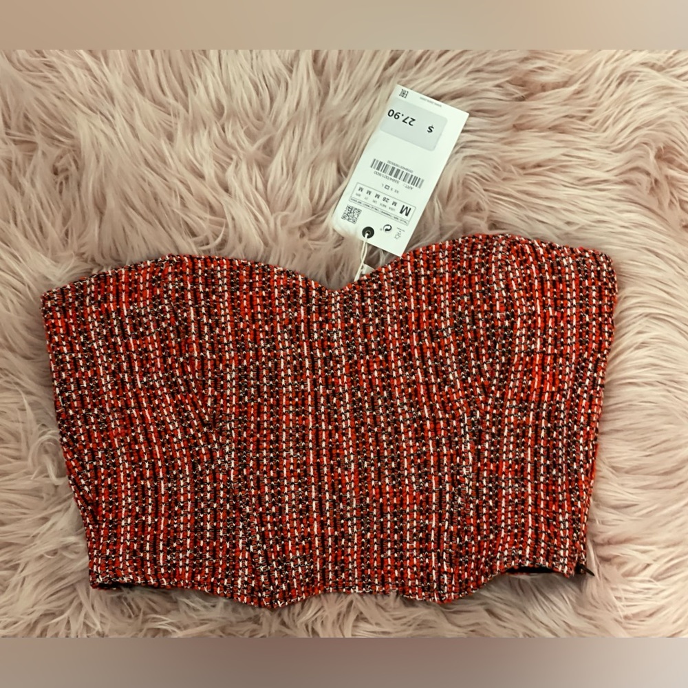 Cute topples top